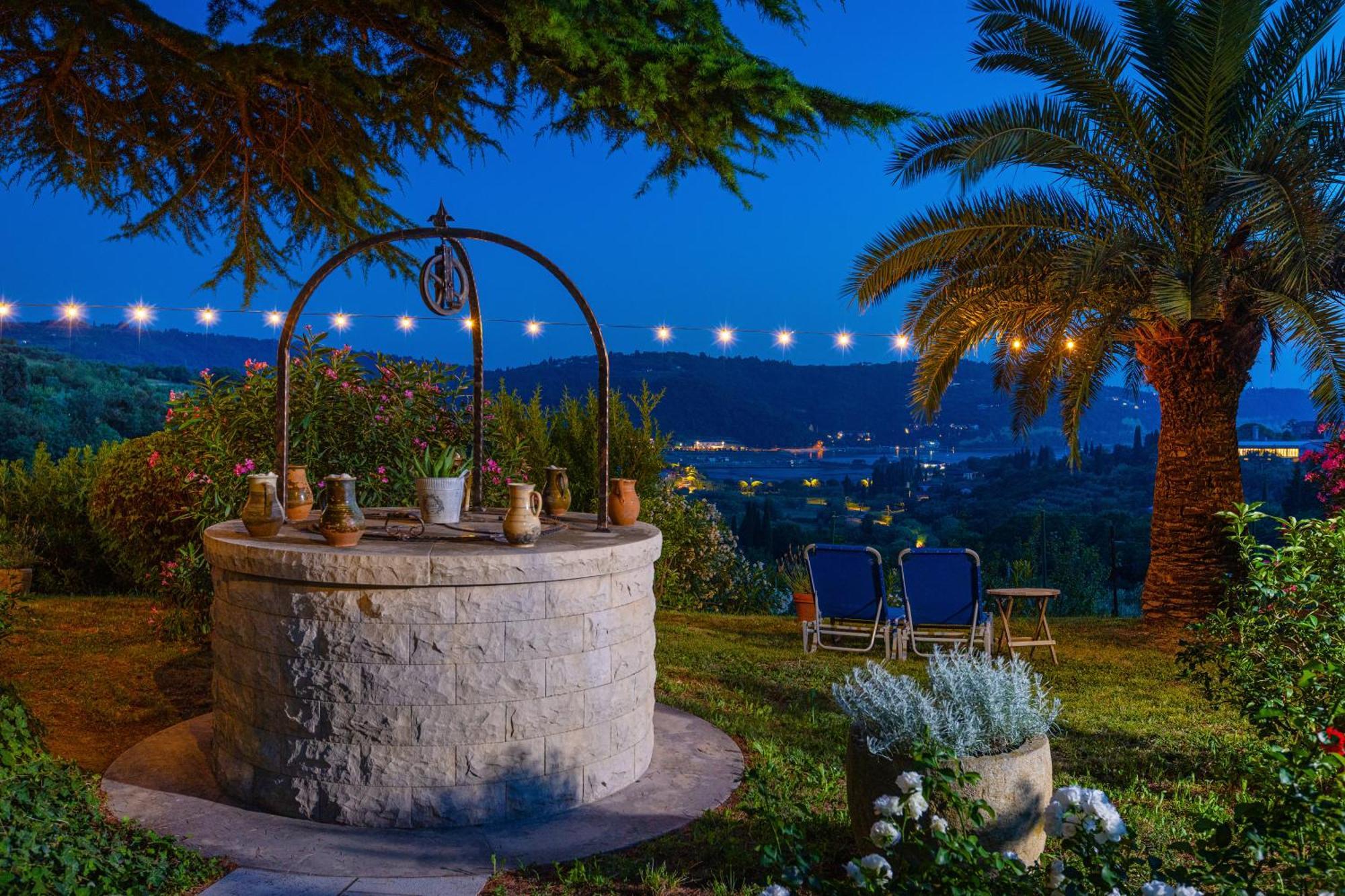 شقة House Olive Garden سترونجان المظهر الخارجي الصورة